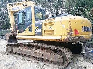 小松PC240-8M0挖掘机