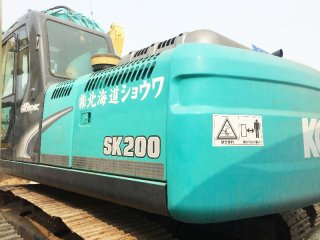 神钢SK200-11挖掘机