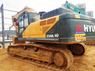 现代R350LVS挖掘机